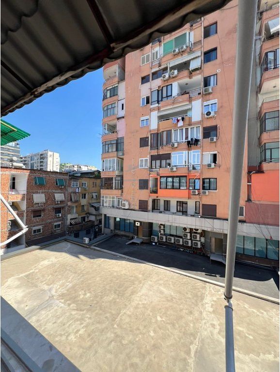Rent, Apartment 1+1, Bllok, Tirana.