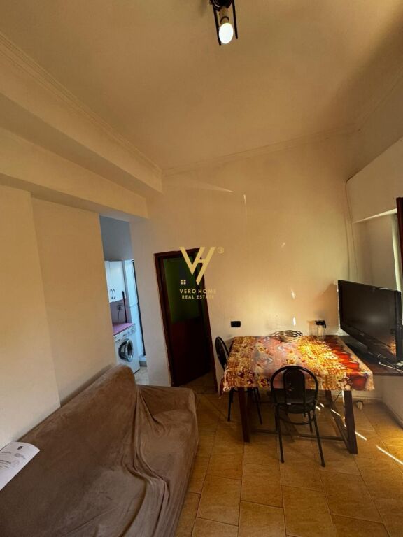 ENTRANCE 1+1 FOR RENT AT JORDAN MISJA 30,000 LEKE