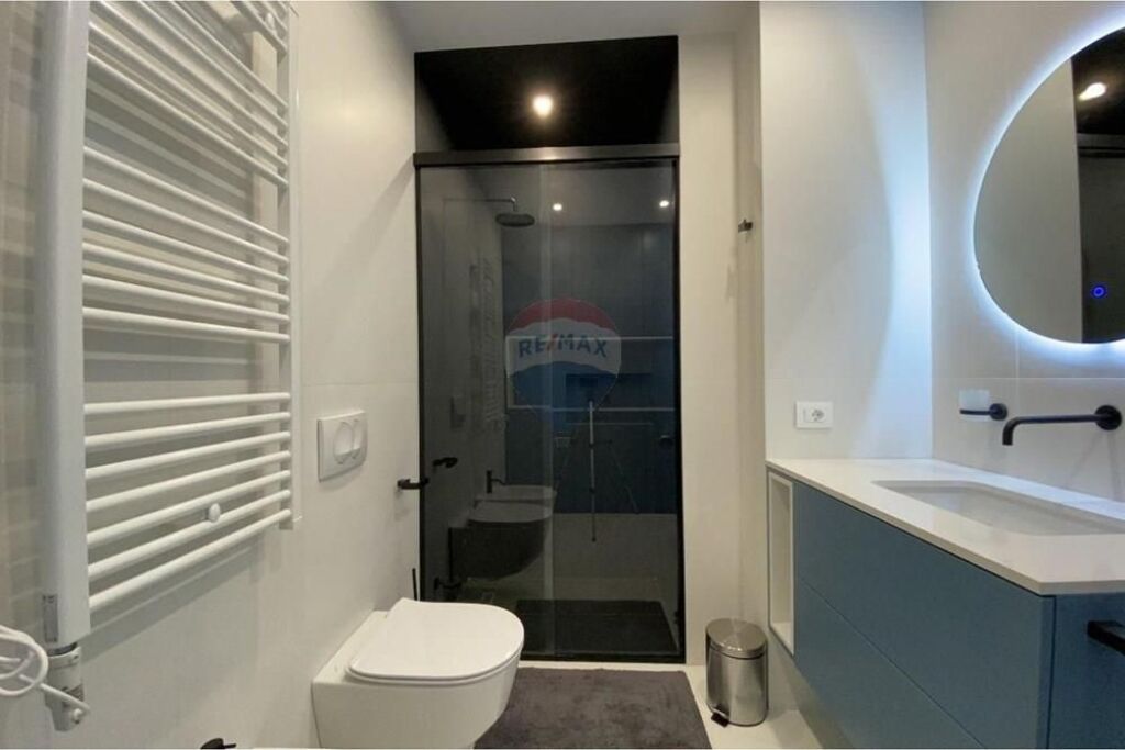Apartament 1+1+ Parking tek Zogu i Zi