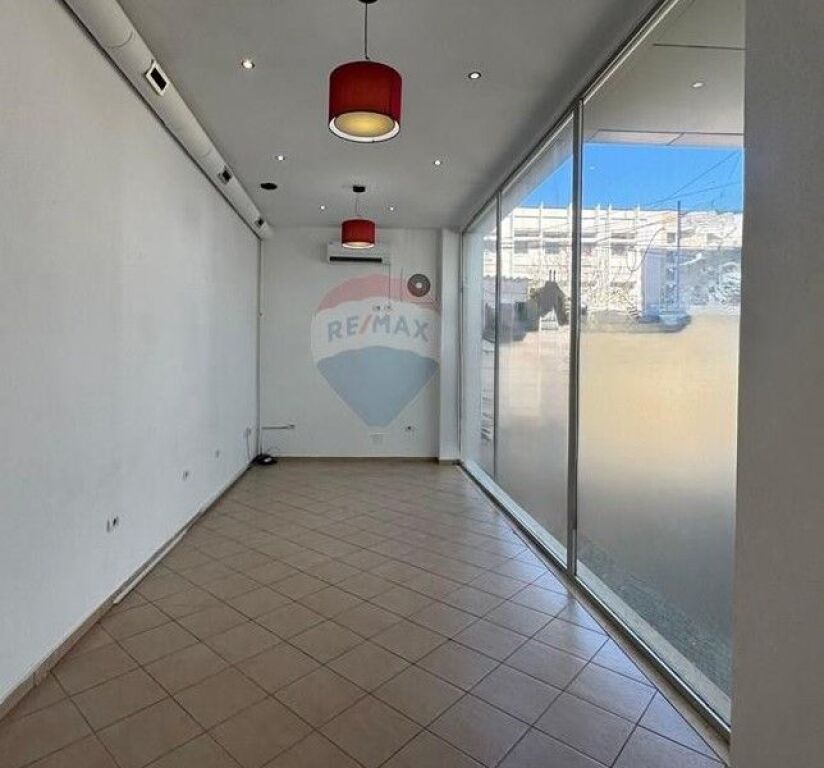 SHOP FOR RENT NEAR THE FORMER CIRCUS ID: 530281030-965