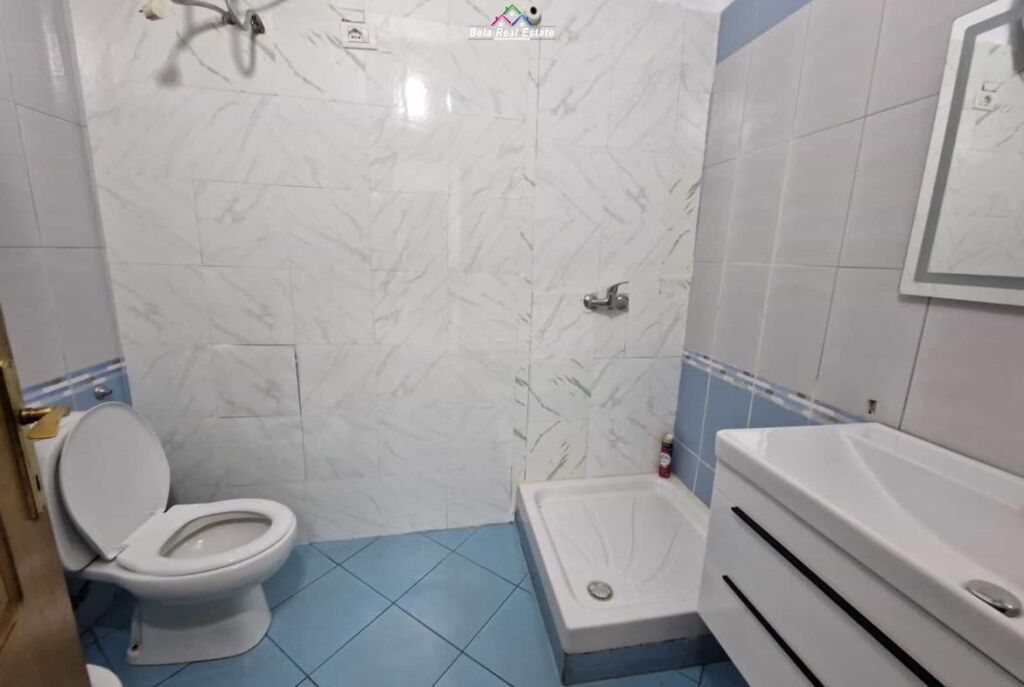 Zyre Me Qera Ne Bllok (ID BZ2351) Tirane.
