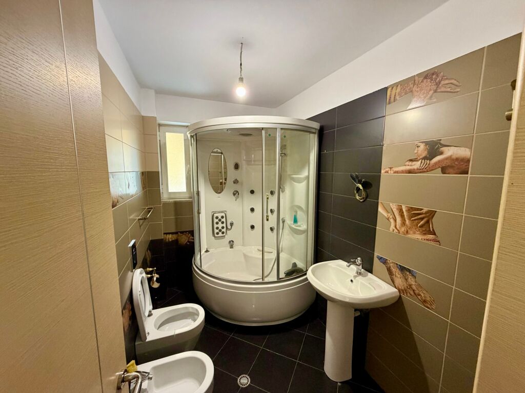 📣 SHITET Apartament 2+1 Me Ballkon 📍 Ish Fusha e Aviacionit ✨