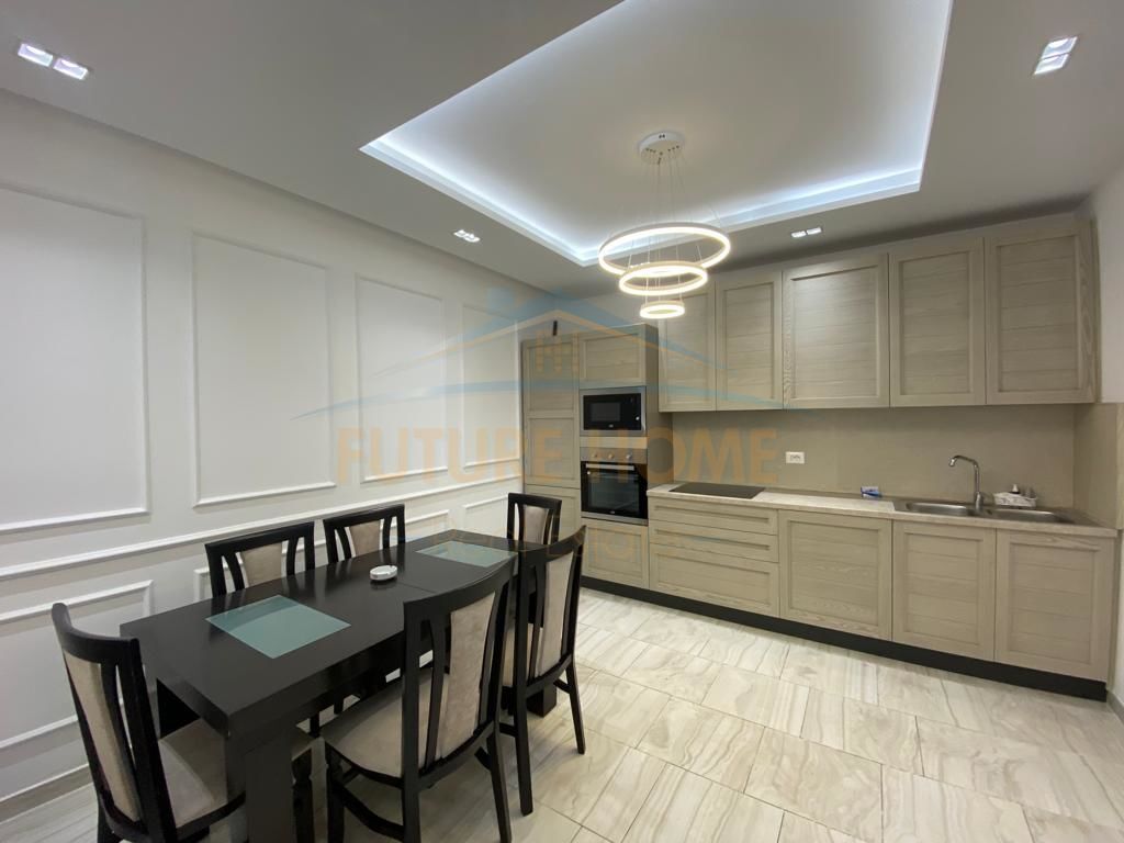 Shitet, Apartament 2+1, Ish Urt, Durrës