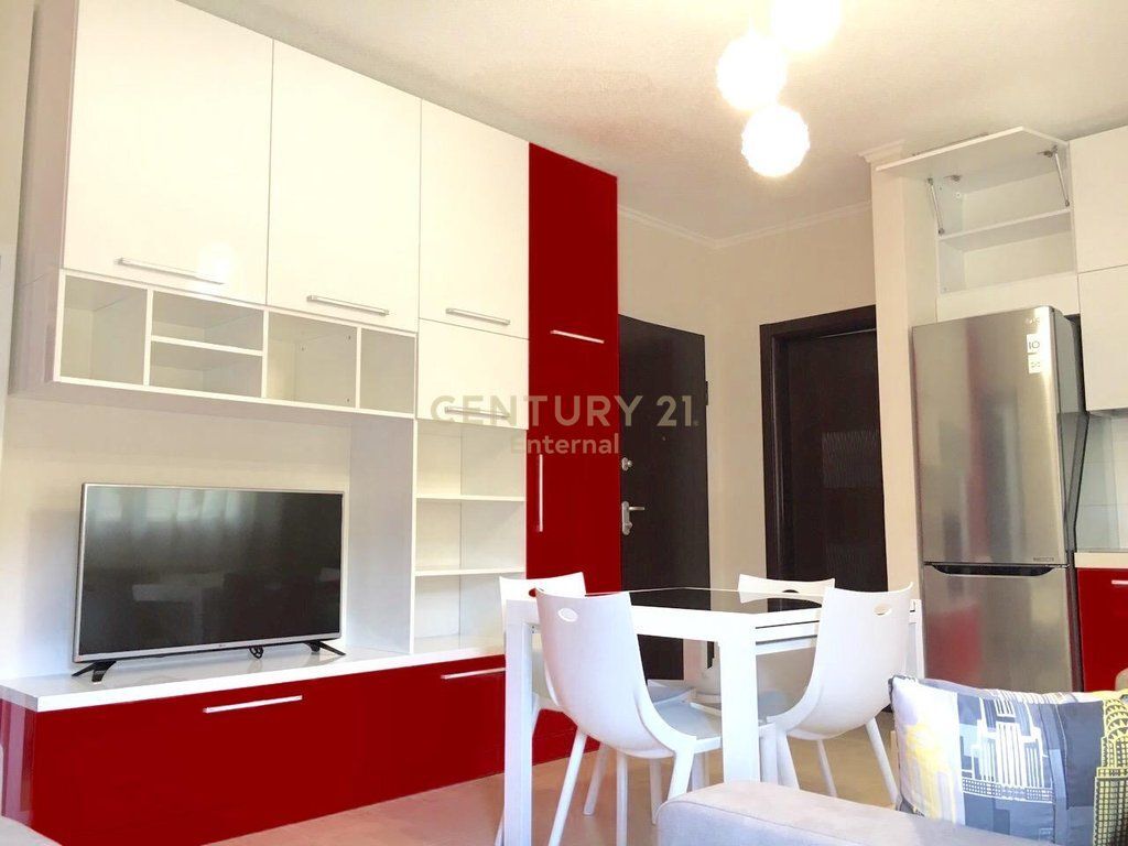Appartamento 1+1 in Affitto in Via Eduart Mano, Lago Secco
