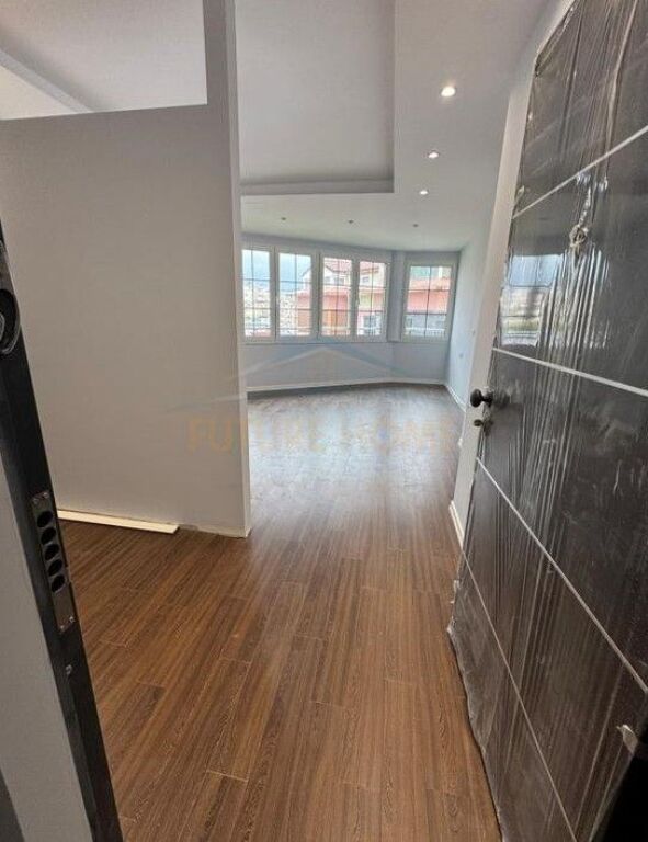 For sale, Apartment 1+1, "Shefqet Kuka" Street, Fresk