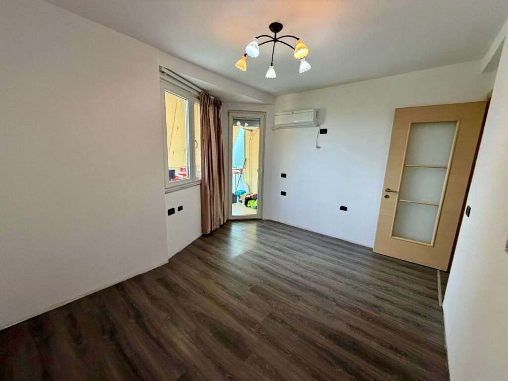 📣 SHITET Apartament 2+1 Me Ballkon 📍 Ish Fusha e Aviacionit ✨