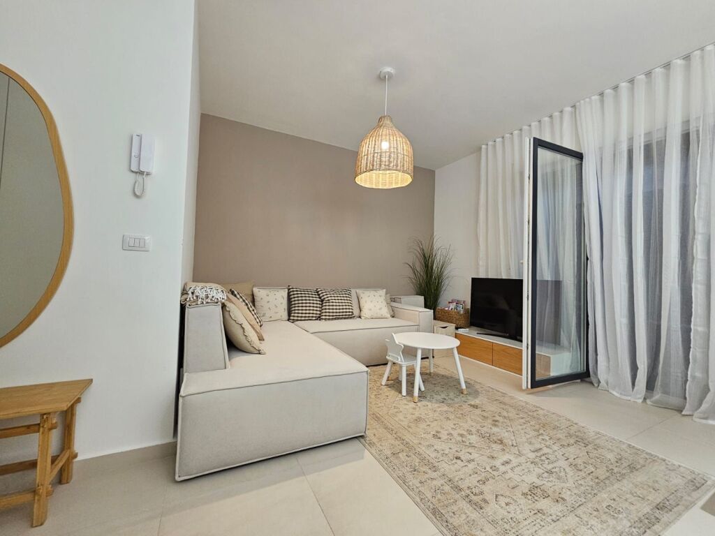 Appartamento 1+1 in vendita a Valamar, Baia di Lalëz