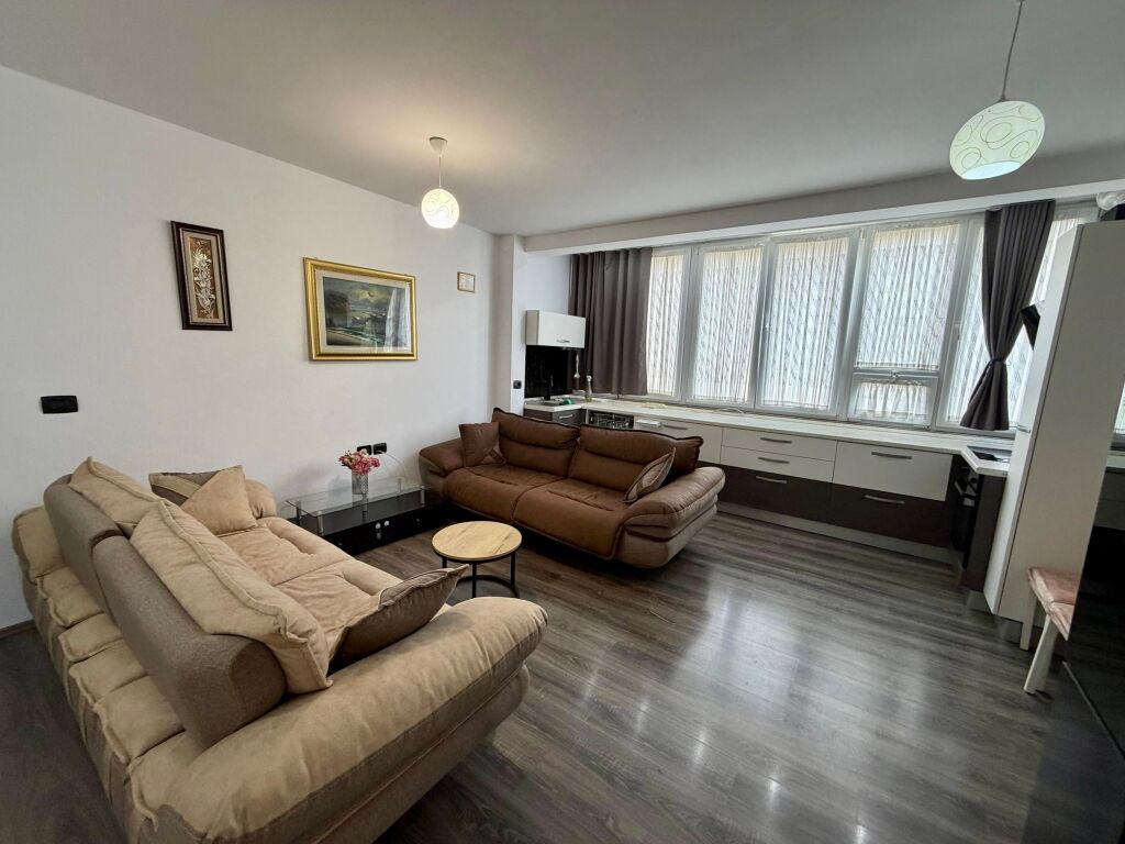 📣 SHITET Apartament 2+1 Me Ballkon 📍 Ish Fusha e Aviacionit ✨