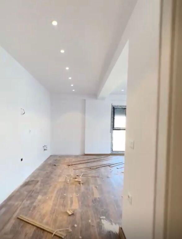 For sale, 2+1 apartment, Porcelan, Tirana.