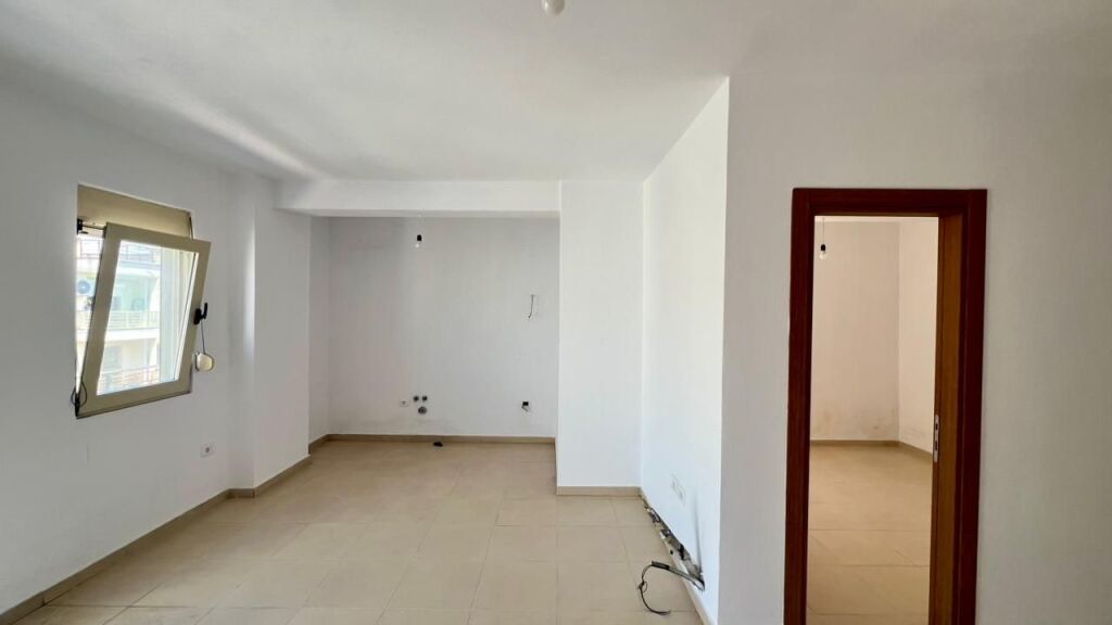 🏠ATTICO IN VENDITA: 2+1+2wc (172m²)  📍 Yzberisht 🔥  989€/m2  🔥  OCCASIONE PAZZESCA   -  139,500€ - Palazzo V.2016  ( Vicino a k. Cabej)
