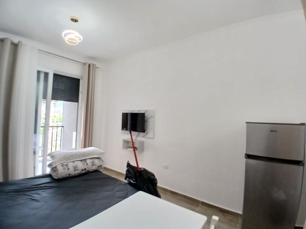 Studio apartment for rent - 5 May Street, Inerti complex 350 thousand lek