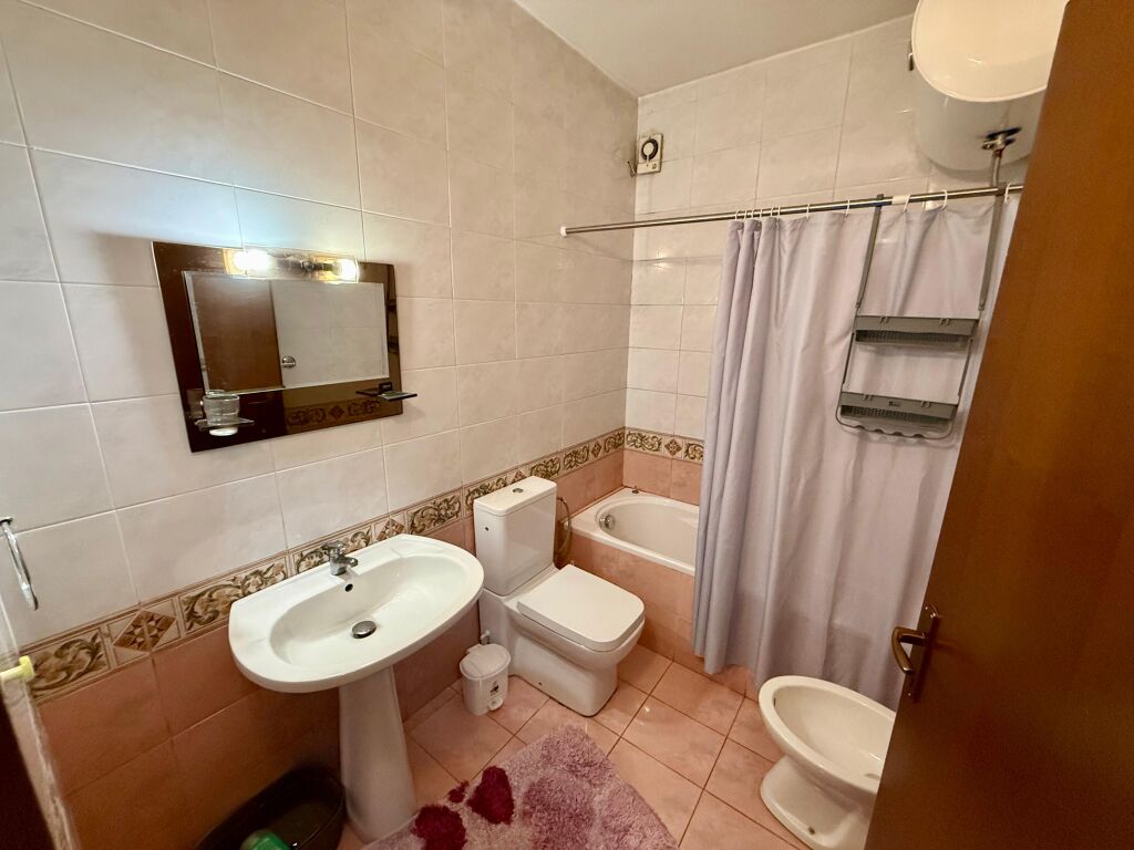 AFFITTO Appartamento 2+1+2 Con Balcone 📍 Ish Blloku, Tirana ✨