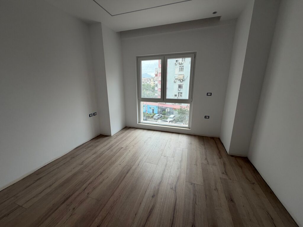 1+1,building from 2026,zog i zi,800 euro,for residence or office