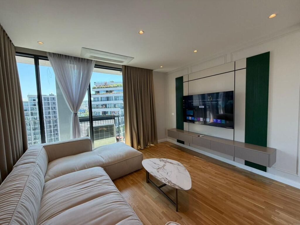 Apartment 3+1+Parking for rent at Lake View Residence.