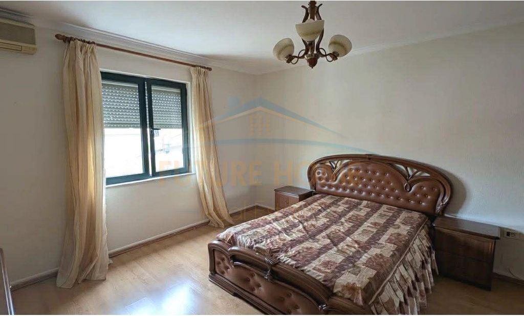 In vendita, Appartamento 2+1, Via Muhamet Gjollesha, Tirana