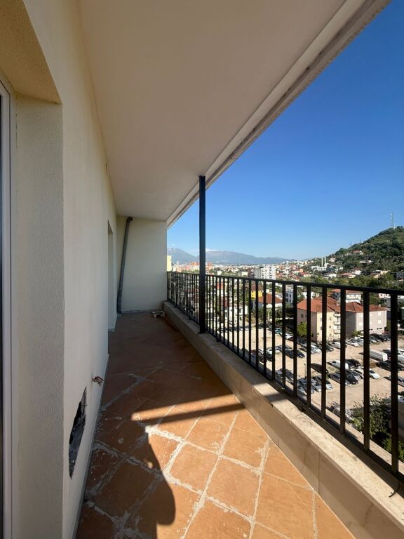 🏡 2+1 Apartment for rent in Misto Mame near the Çabej buildings
