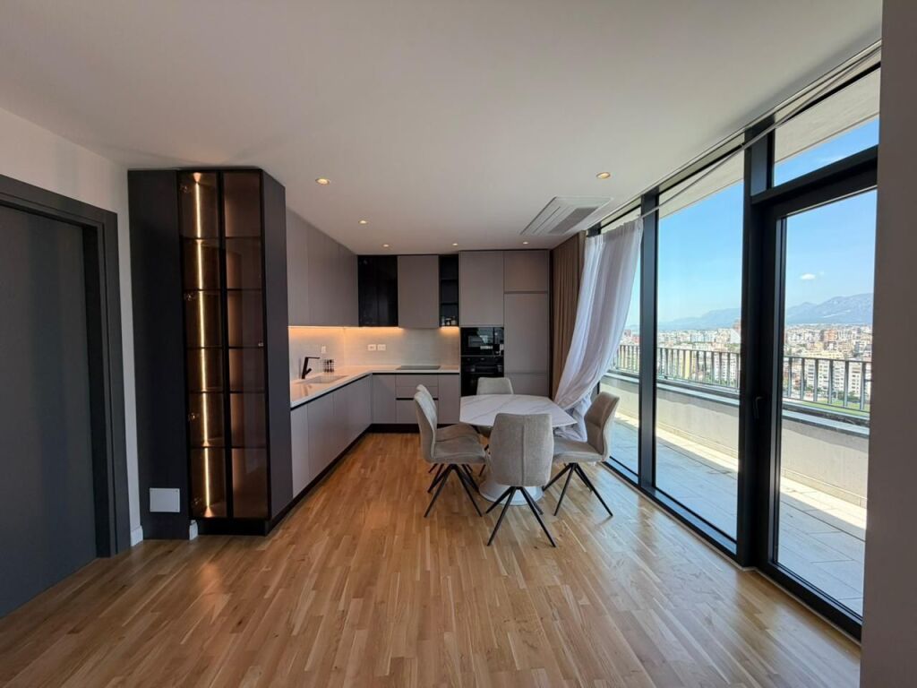 Apartment 3+1+Parking for rent at Lake View Residence.