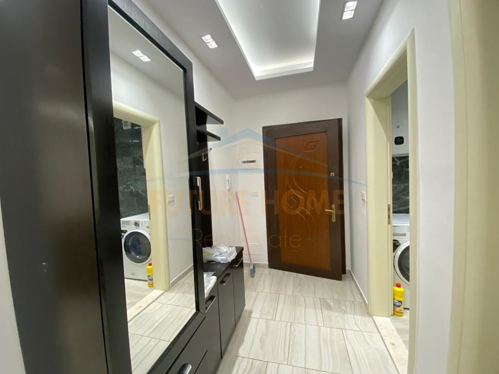 Shitet, Apartament 2+1, Ish Urt, Durrës