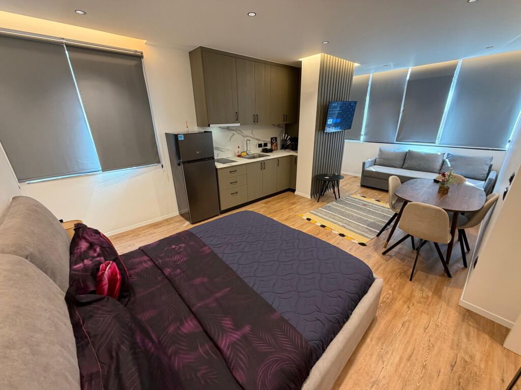 🏠Shiten 2 studio te Selvia 📍rruga Siri Kodra , pallat i ri✨