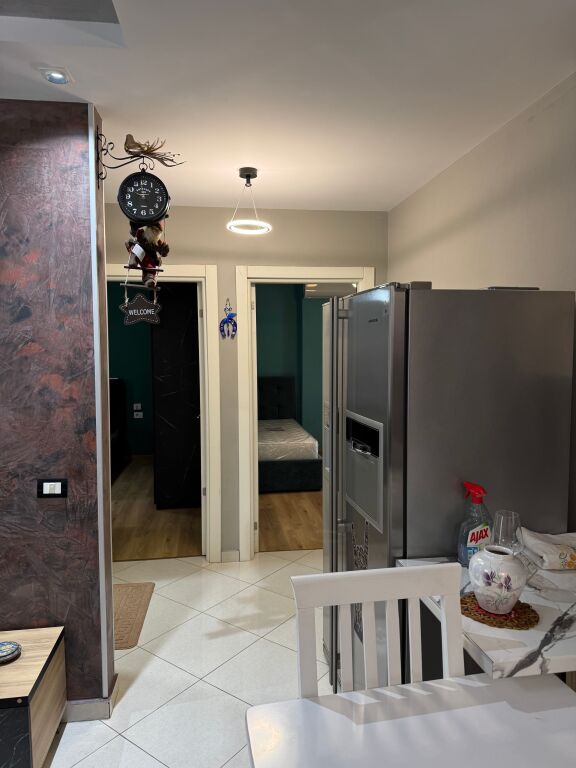 Apartament me qëra
