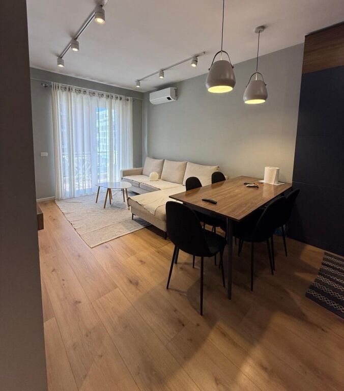 💥 EKSKLUZIVE 💥 🏡 Apartament 1+1 + Post Parkimi me Qira – Sima Com