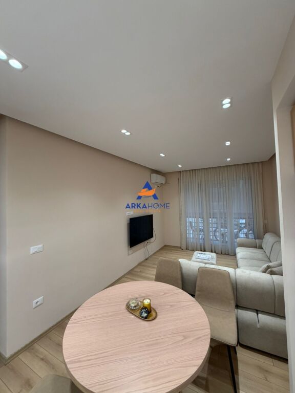 AFFITTASI APPARTAMENTO 2+1+BALCONE "DON BOSKO" 90.000 LEKE