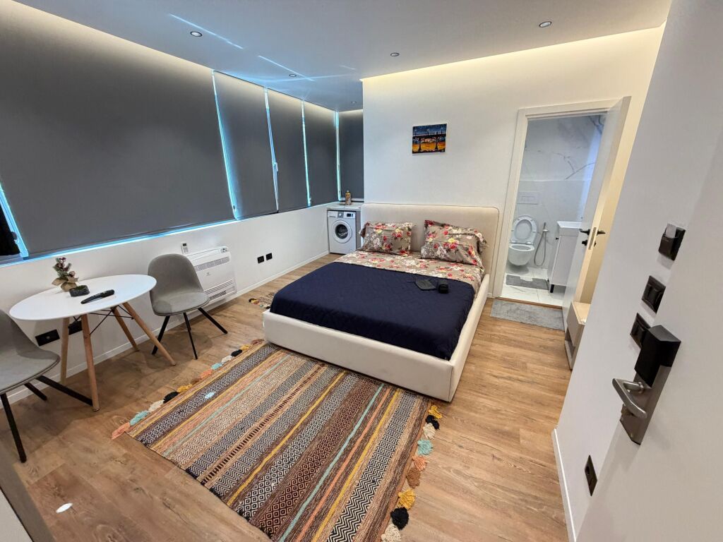 🏠Shiten 2 studio te Selvia 📍rruga Siri Kodra , pallat i ri✨