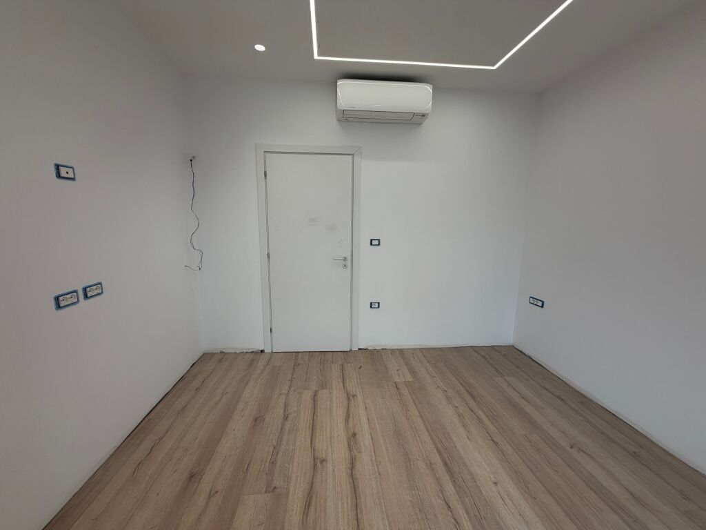 1+1,building from 2026,zog i zi,800 euro,for residence or office