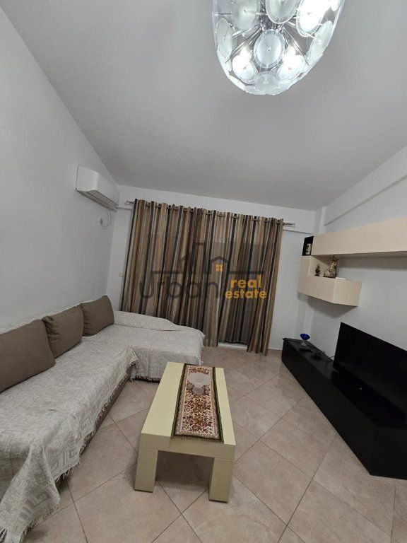 Qera, Apartament 1+1, Fresku, Tiranë - 350€ | 61 m²