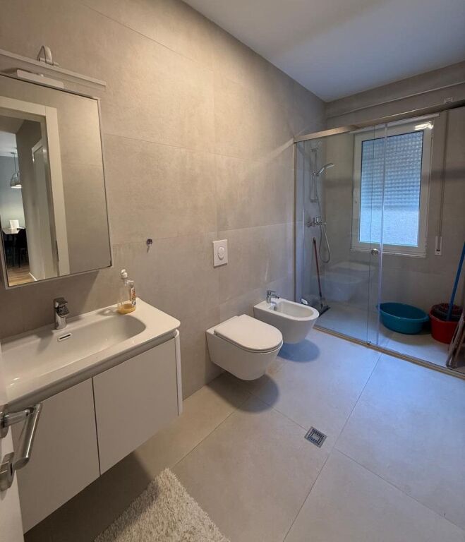 💥 EKSKLUZIVE 💥 🏡 Apartament 1+1 + Post Parkimi me Qira – Sima Com