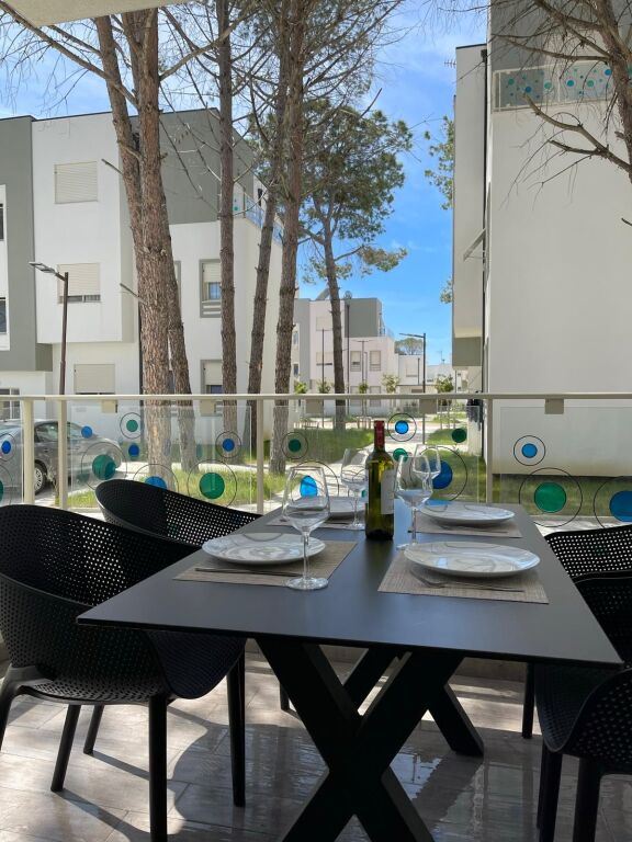 Apartment 1+1 for sale in Lalezi Bay