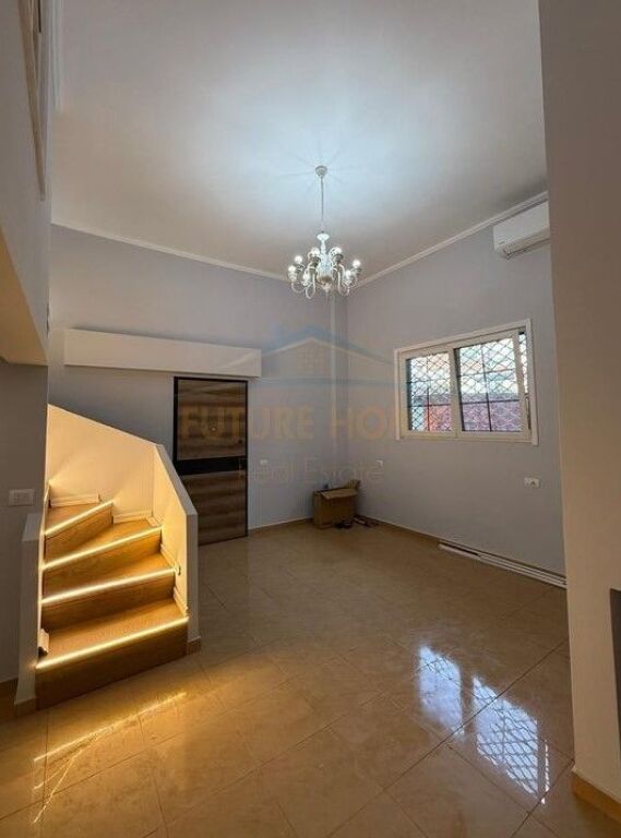 In vendita, Duplex, Via "Shefqet Kuka", Fresk