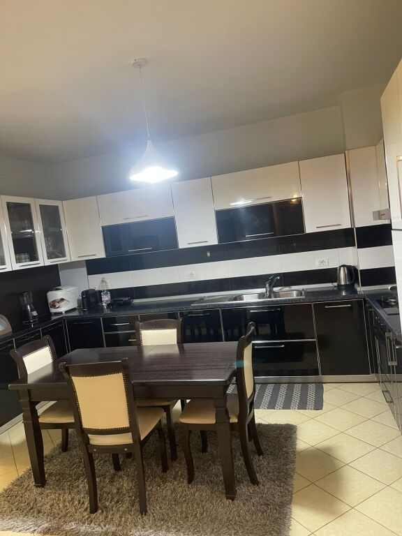Apartment 2+1+2 ne shitje ne Astir, prane rrethrrotullimit te astirit