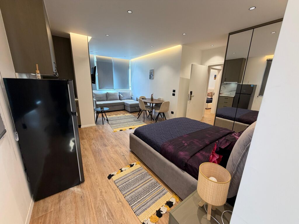 🏠Shiten 2 studio te Selvia 📍rruga Siri Kodra , pallat i ri✨