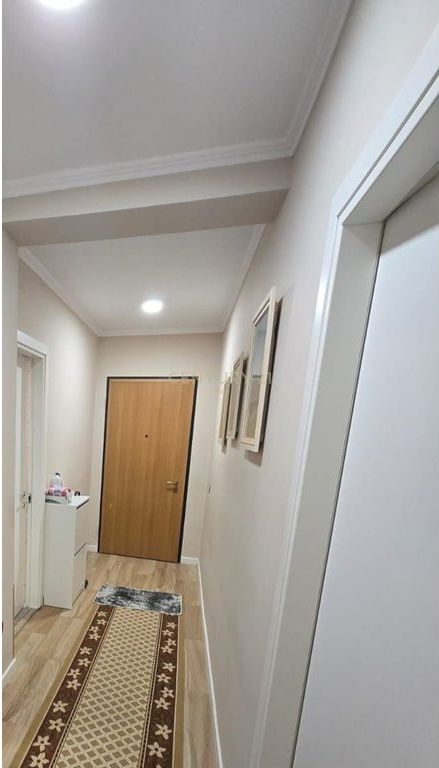 foto  🏡 Appartamento 3+1 Moderno Vicino al Centro – In Affitto 890 € /Mese Sup. Totale  100m2