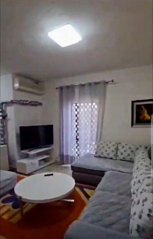 Apartment 2+1 for rent for rent at Kristal Center / Komuna e Parisit