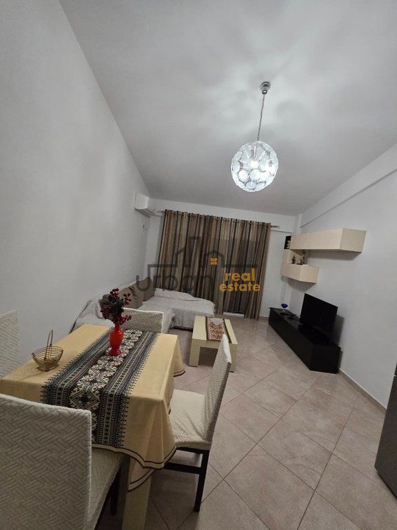 Qera, Apartament 1+1, Fresku, Tiranë - 350€ | 61 m²