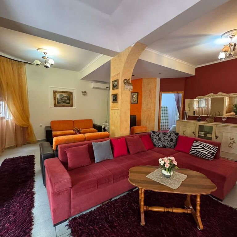 Shitet..!! 📍 Selitë (Universiteti Marin Barleti) Apartament 3+1+2
