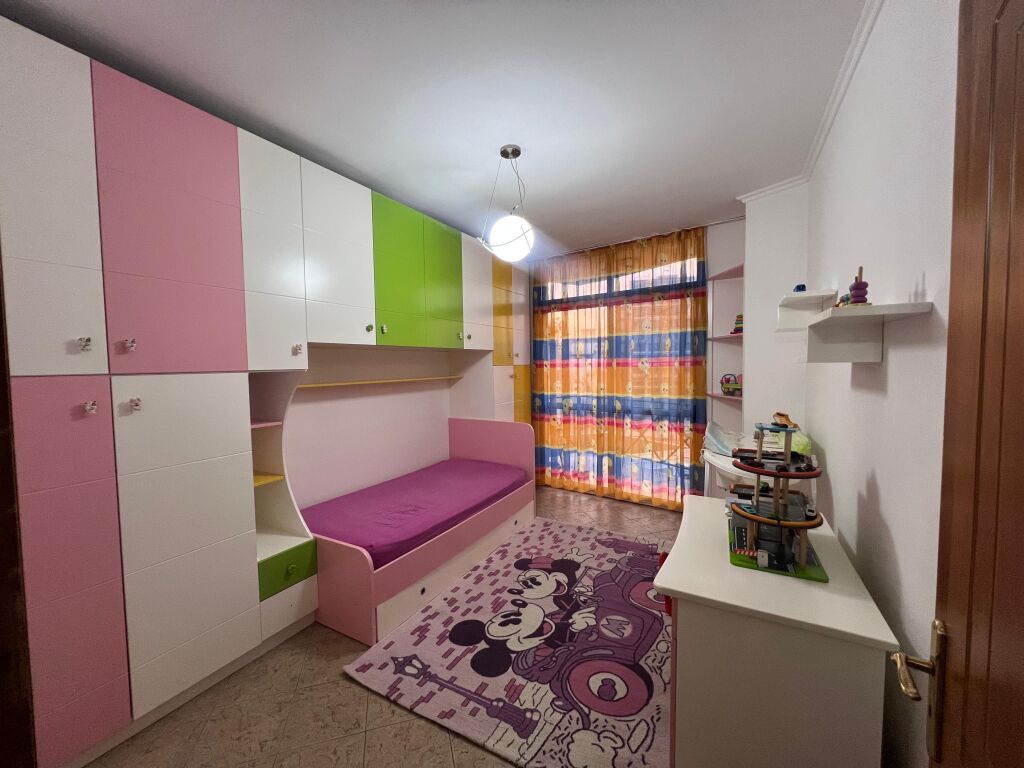 Apartment 2+1+2 balconies, Barrikadave street