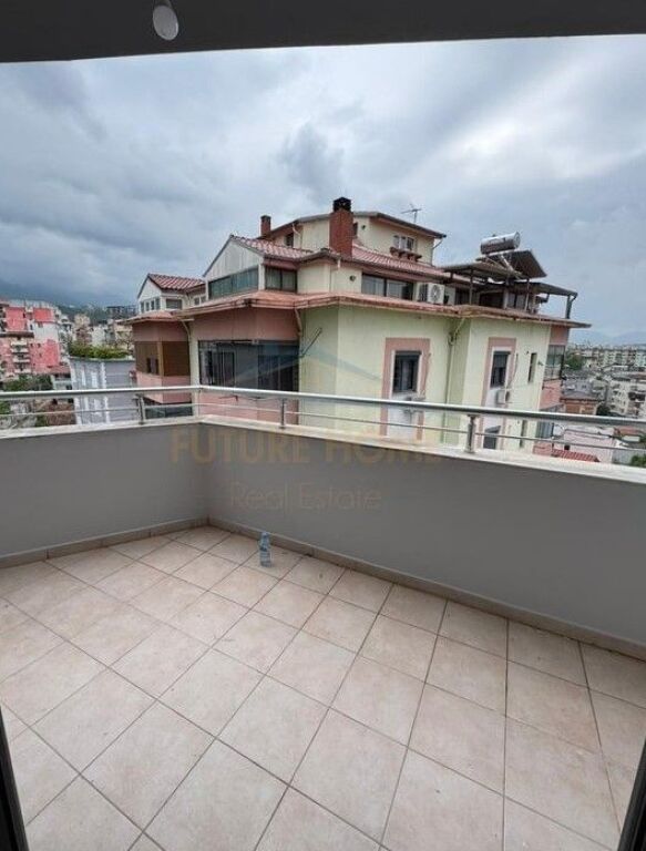 For sale, Apartment 2+1+2, "Shefqet Kuka" Street, Fresk
