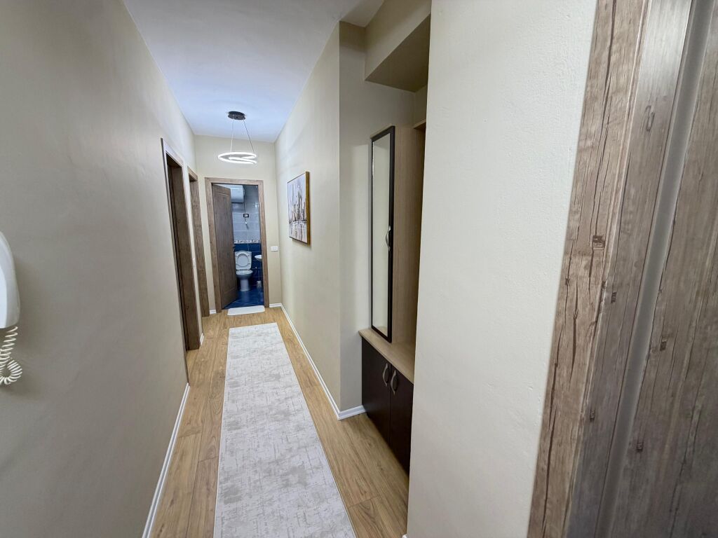 🏡 Rent apartment 2+1+2 📍 Kristal Center, Paris Commune  🏢 4th floor, with elevator 📐 100 m² | ☀️ Southeast  🆕 Never lived in before  💶 80,000 lek/month  