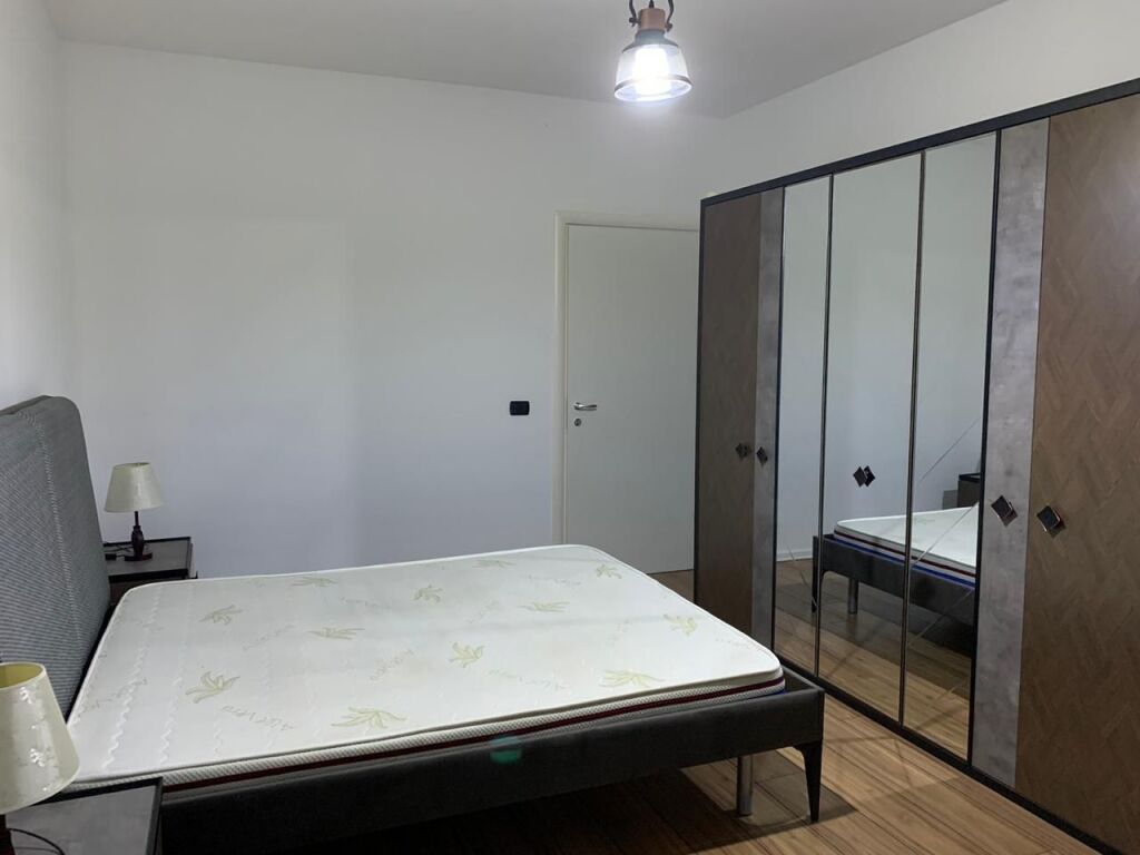 Appartamento 1+1 in Affitto Via Elbasan, Tirana.