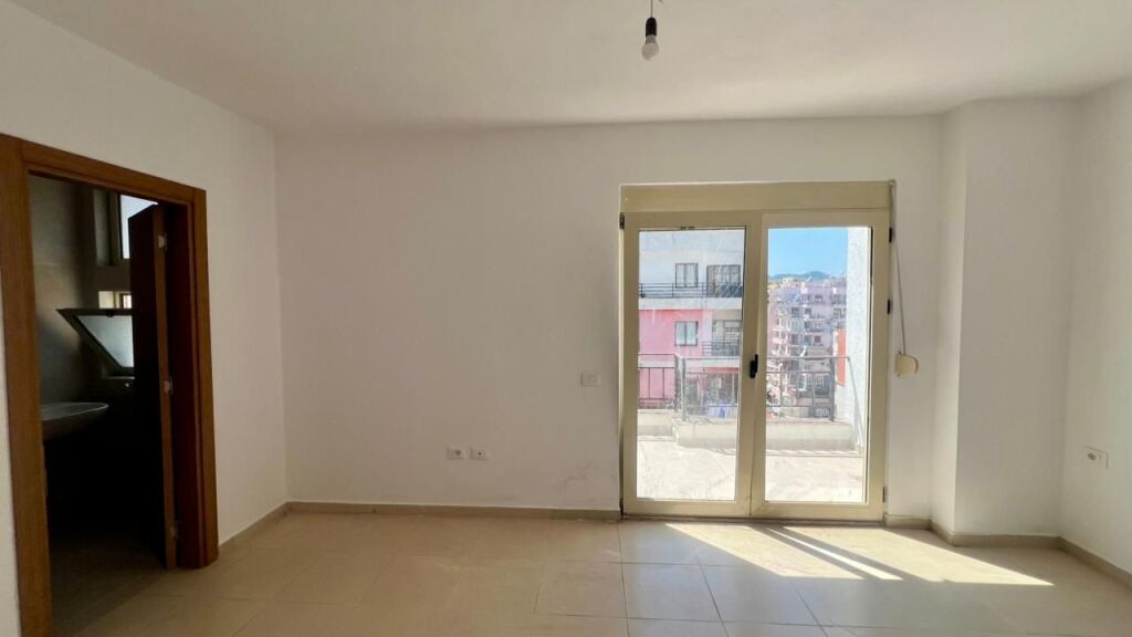 🏠ATTICO IN VENDITA: 2+1+2wc (172m²)  📍 Yzberisht 🔥  989€/m2  🔥  OCCASIONE PAZZESCA   -  139,500€ - Palazzo V.2016  ( Vicino a k. Cabej)