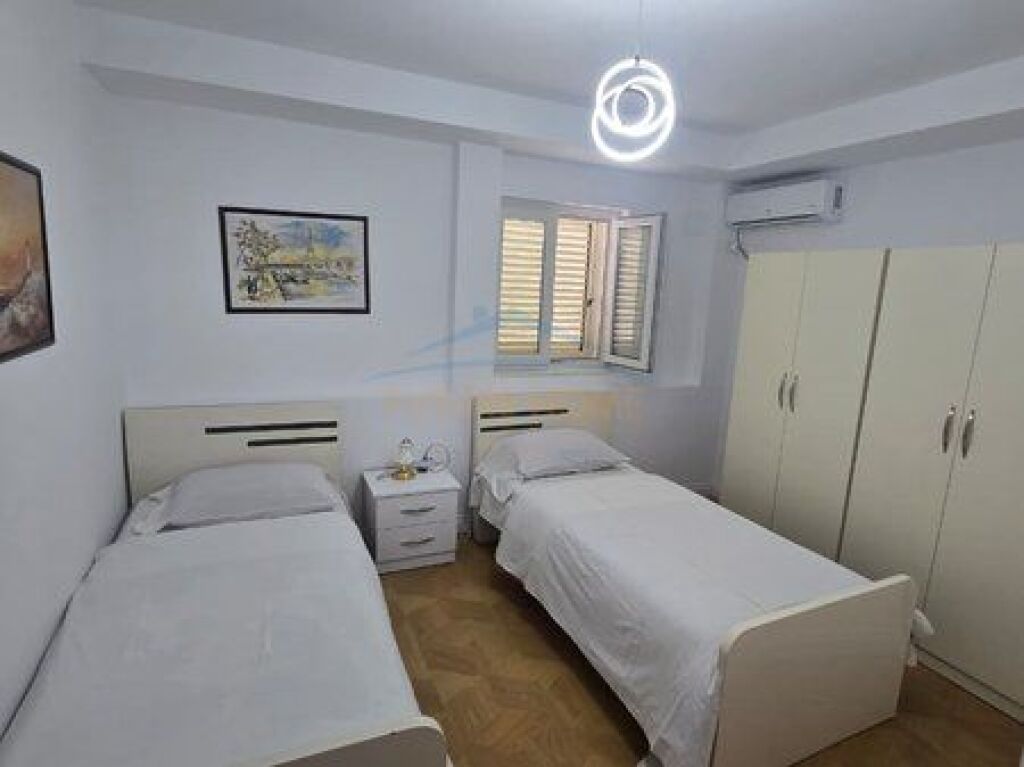 Shiten , 2 Apartamente , Tirana e Re , Tirane