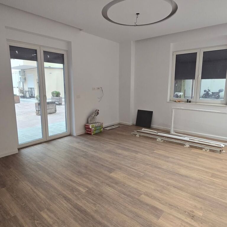 Shitet..!! 📍 Liqeni i thatë  Apartament 1+1