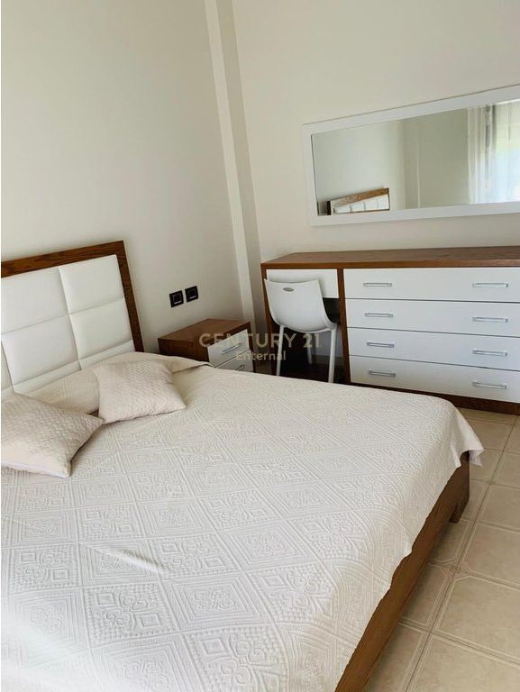 Appartamento 1+1 in Affitto in Via Eduart Mano, Lago Secco