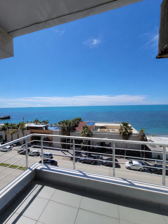 Full sea view apartament 2+1 per shitje