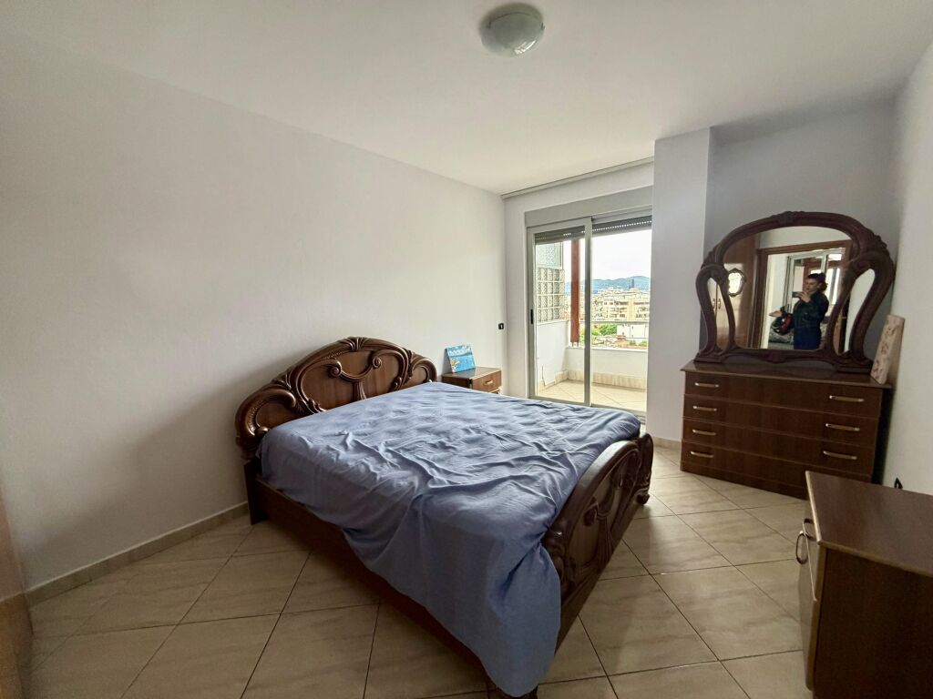 📣 AFFITTO Appartamento 2+1 📍 Vicino alla Scuola "Niket Dardani", Xhamllik ✨