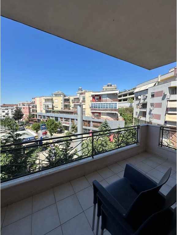 epet me qera apartament 1+1 në zonën e Freskut,