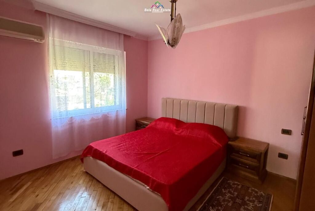Apartament Me Qera 3+1 Ne Xhamllik (ID B23155) Tirane